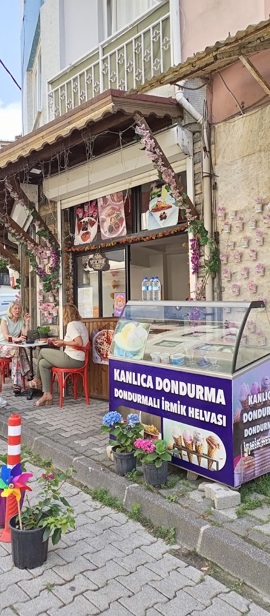 Kanlıca Dondurma Kafe